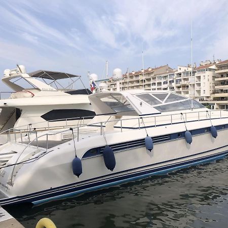 Home Sweet Boat - Chambres D'Hotes Empuriabrava Exterior photo